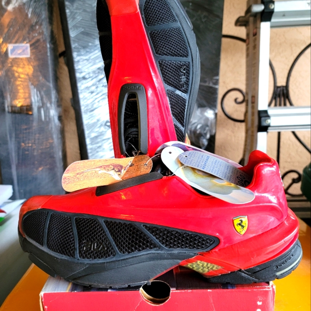 Fila Ferrari sneakers size 7.5 original box with all tags